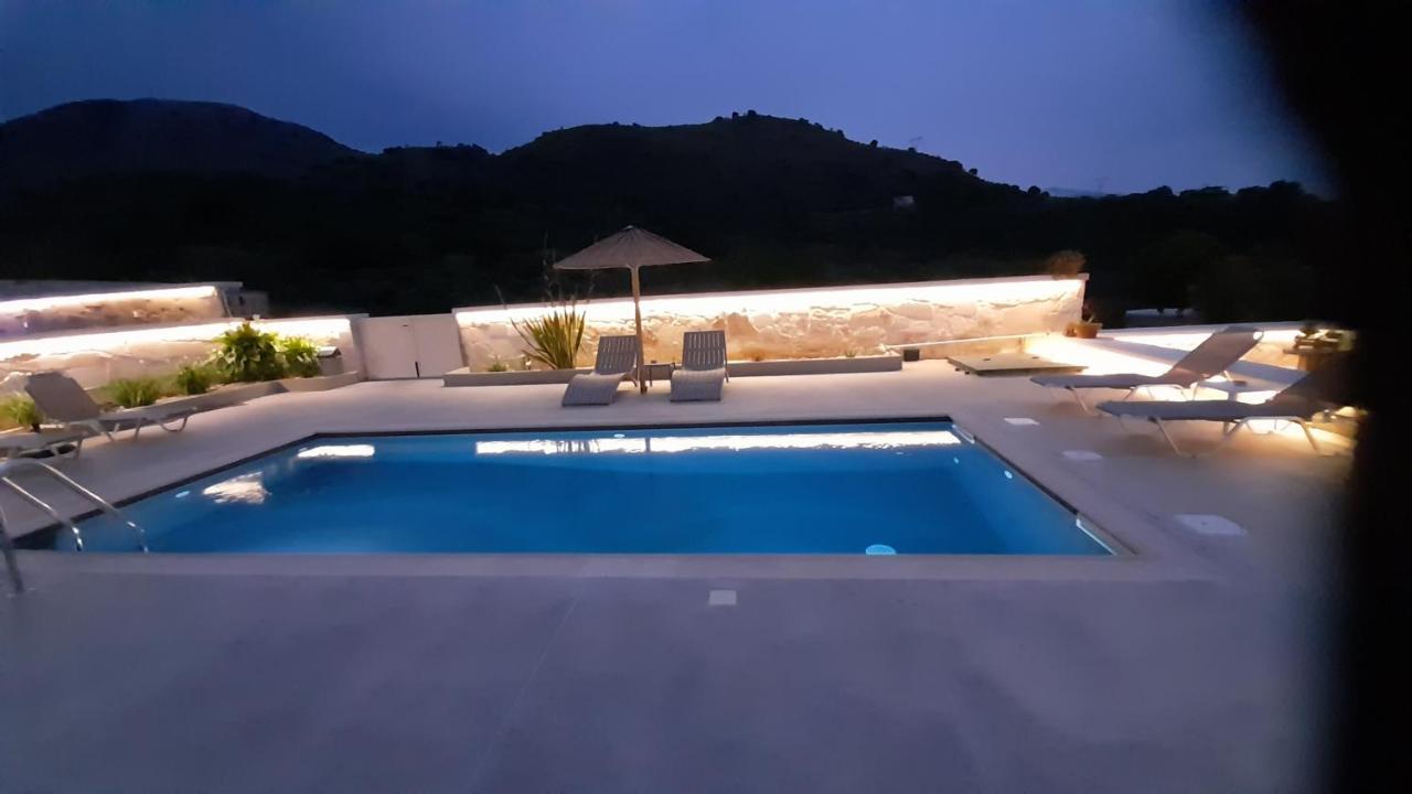 Georgioupoli Studio 2 With A Pool And Lake Views Exterior photo